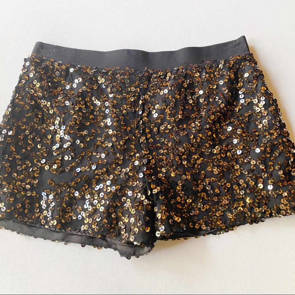 Authentic Icon AI Sequin Shorts - Picture 3 of 7